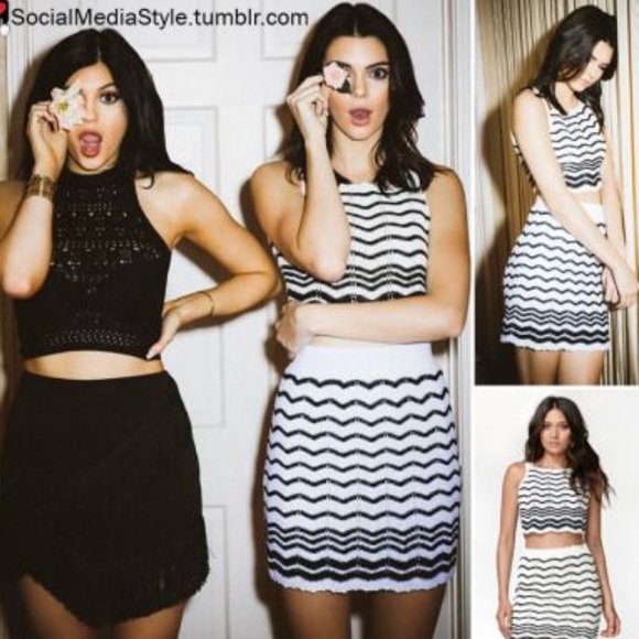Kendall & Kylie Dresses & Skirts - Kendall & Kylie Zig Zag Woven Skirt